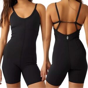 NEW Free People FP Movement All Star Runsie Bodysuit Romper Black Size Medium